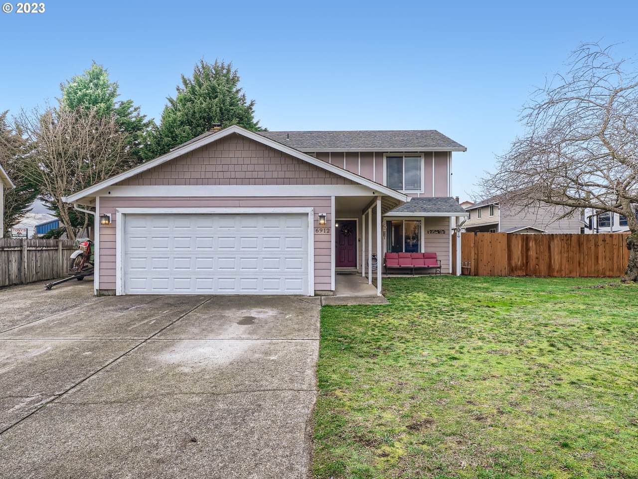 6912 141ST Ave - Photo 1