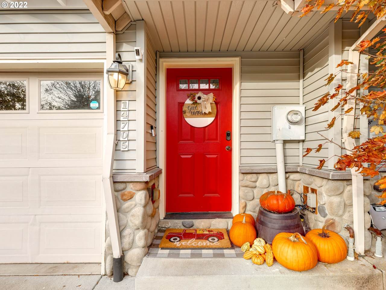 14705 Flanders St - Photo 1