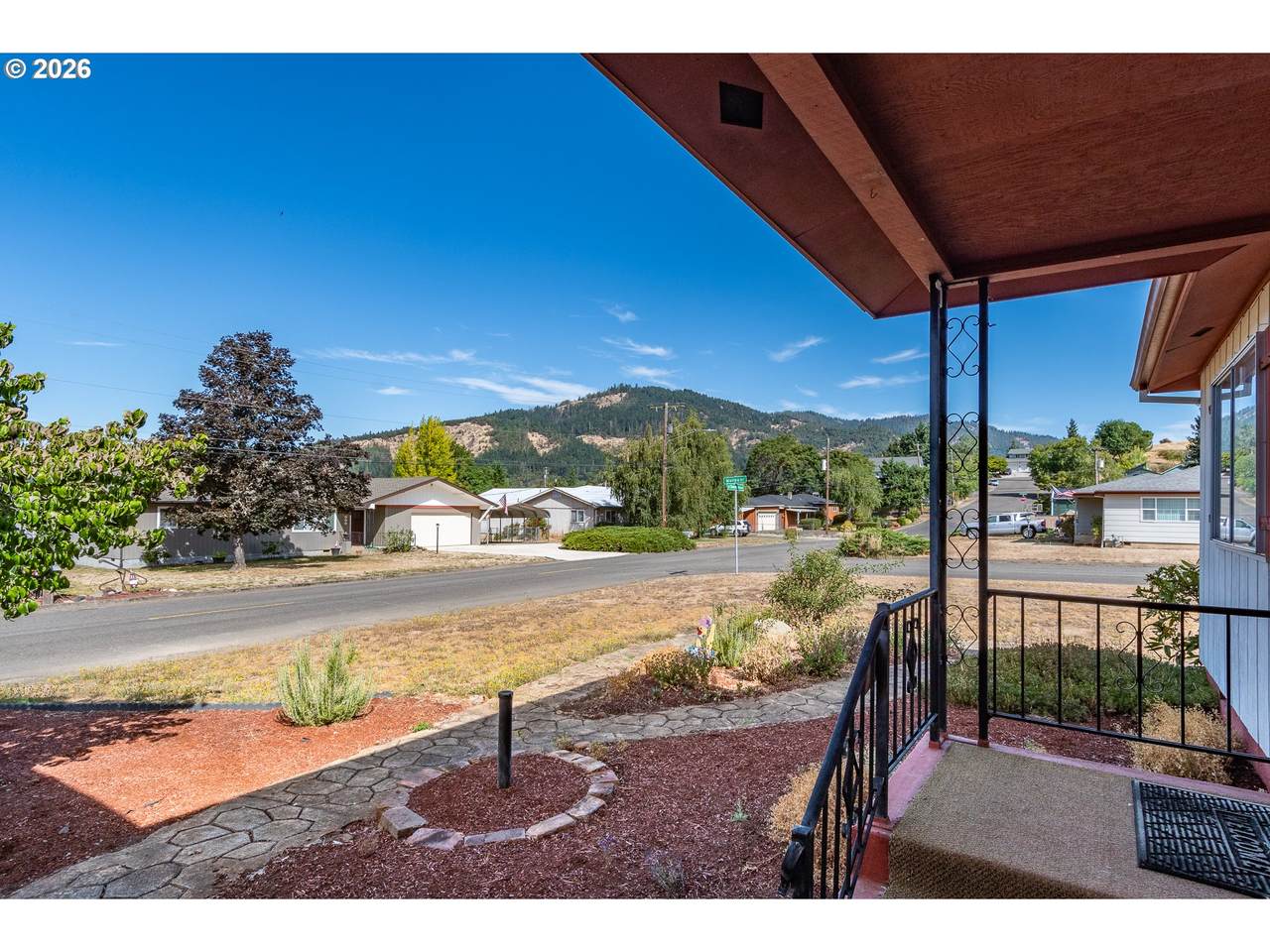 https://bt-photos.global.ssl.fastly.net/portland/1280_boomver_1_236171124-2.jpg