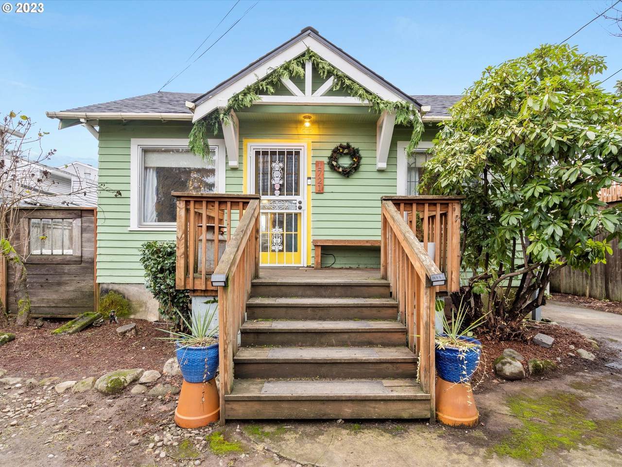 1721 86TH Ave - Photo 1