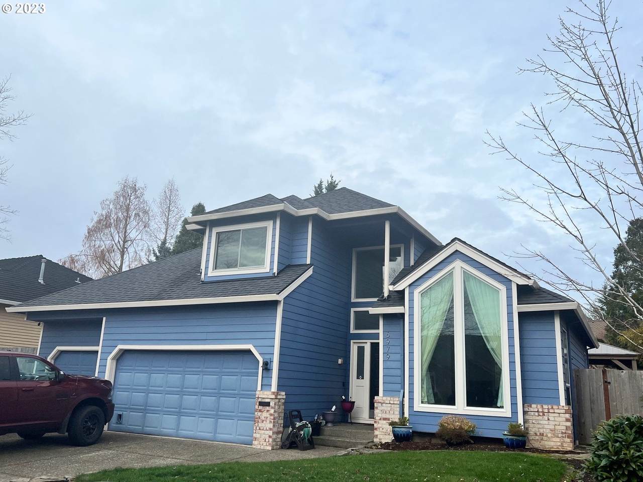 6979 Hollybrook Ct - Photo 1