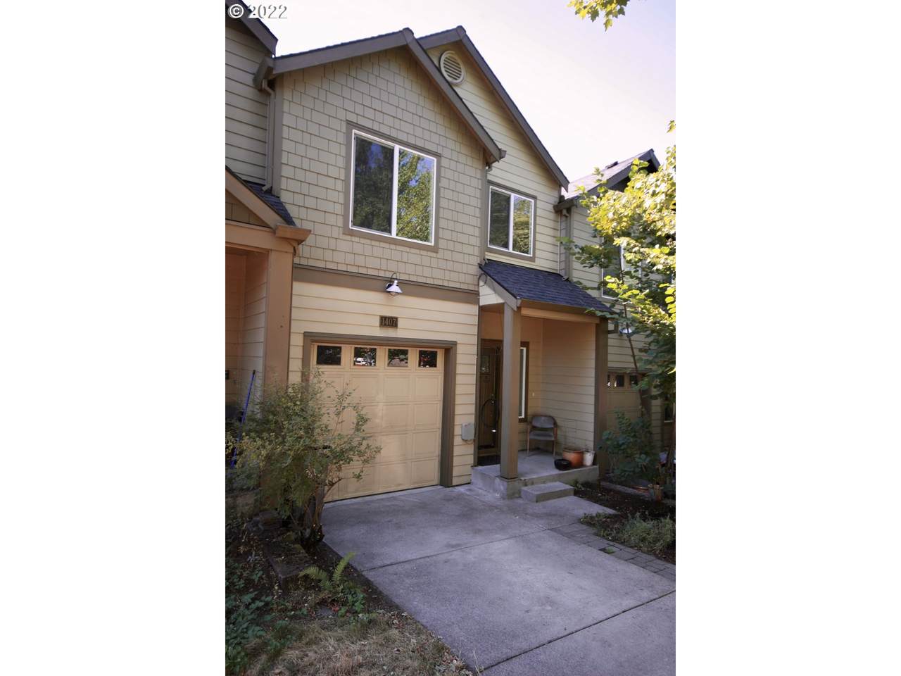 1407 69TH Ave - Photo 1