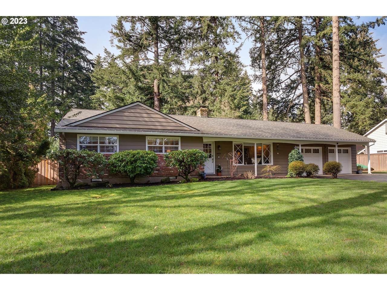 19019 Terry Ave - Photo 1