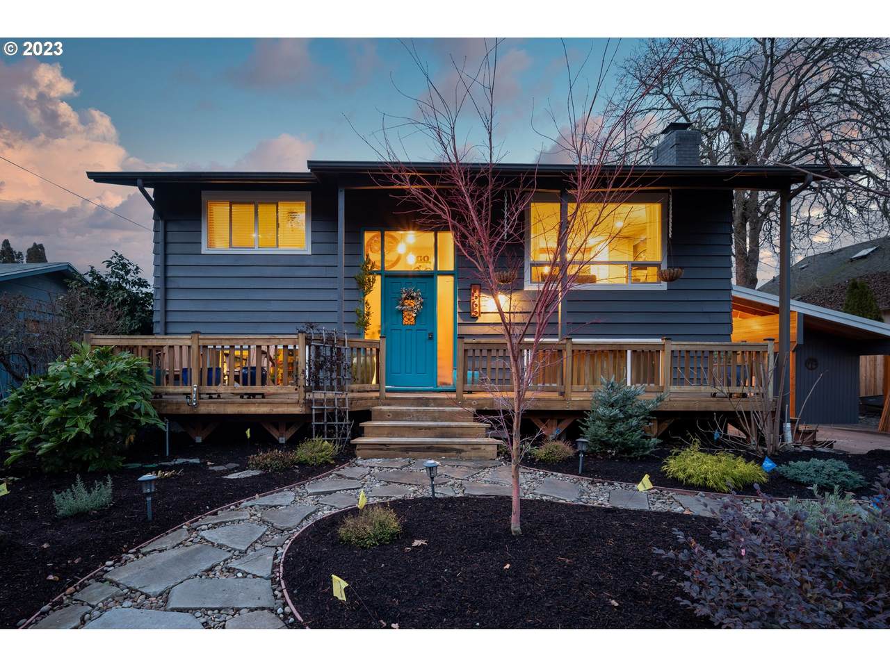 1565 Bond Ln - Photo 1