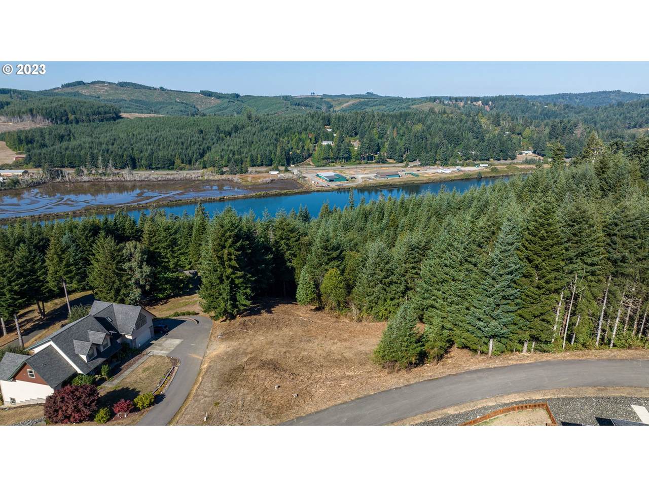 https://bt-photos.global.ssl.fastly.net/portland/1280_boomver_1_23666049-2.jpg