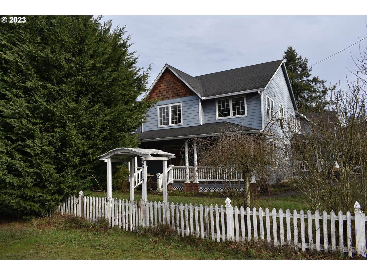 9717 142ND Ave - Photo 1