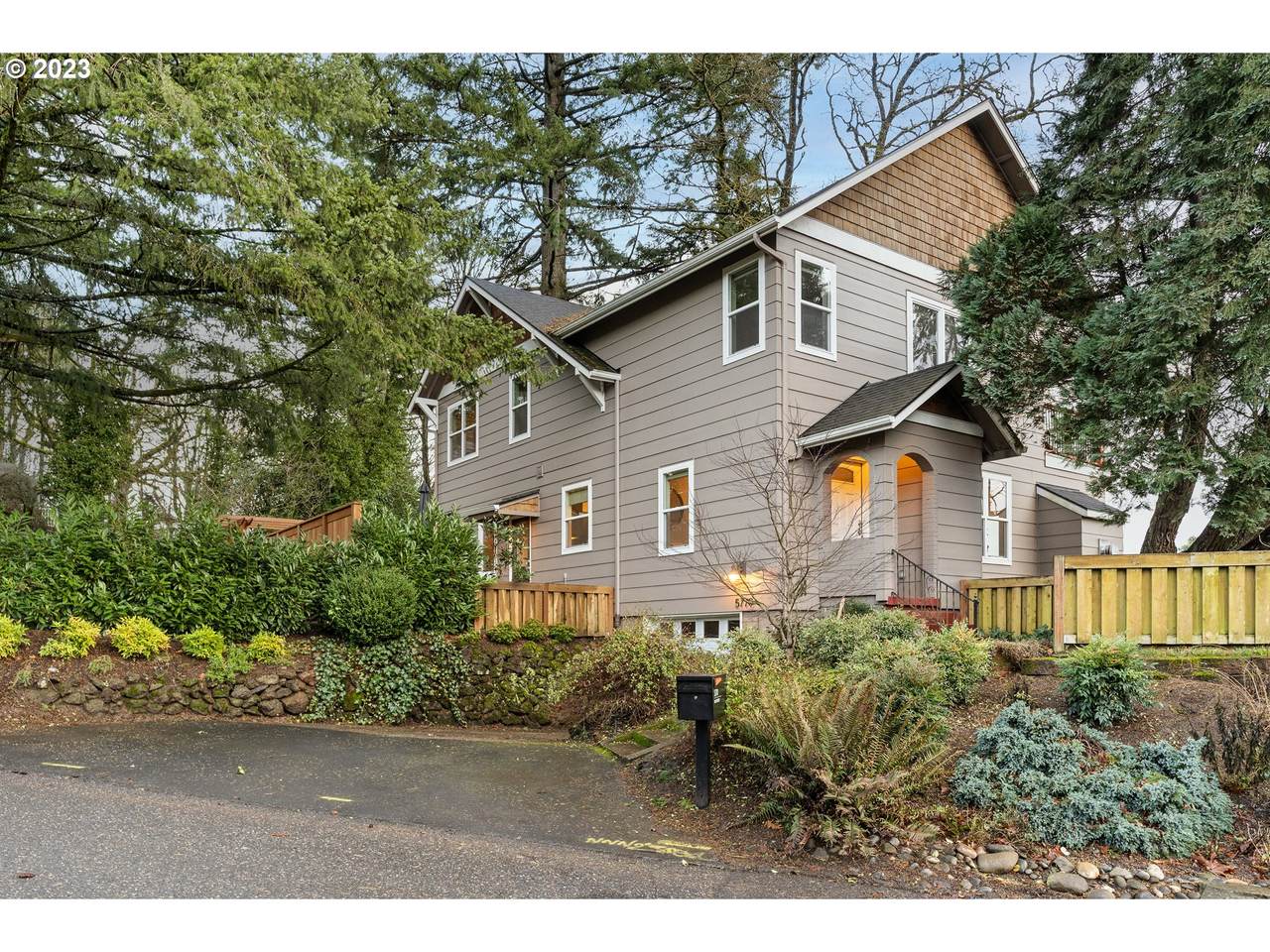 5770 Salmon St - Photo 1