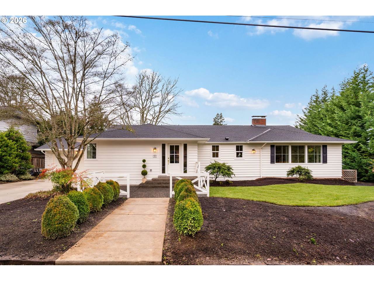 4275 Crestwood Dr - Photo 1