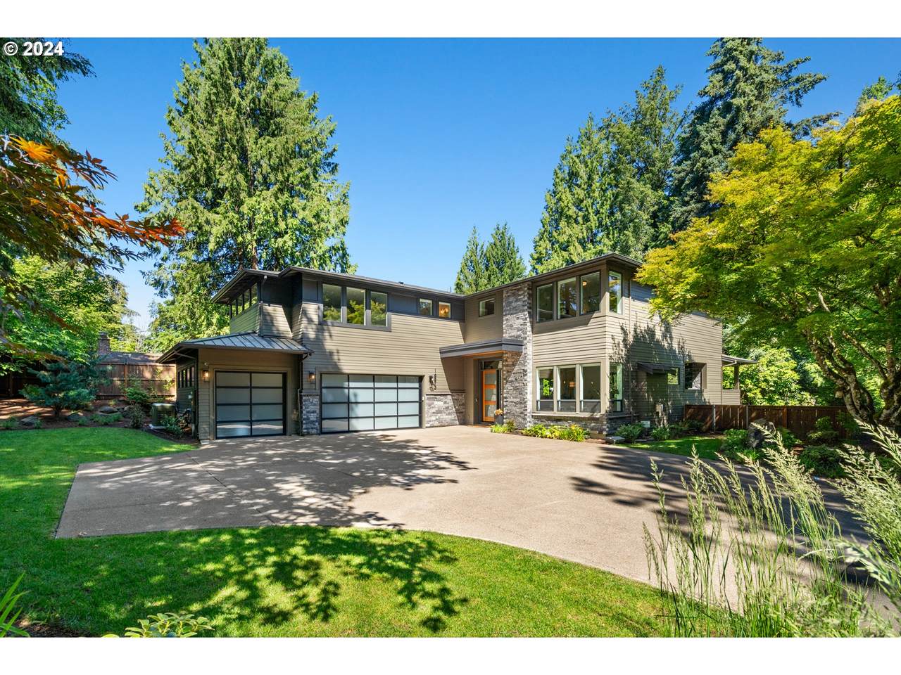 16873 Canyon Dr - Photo 1