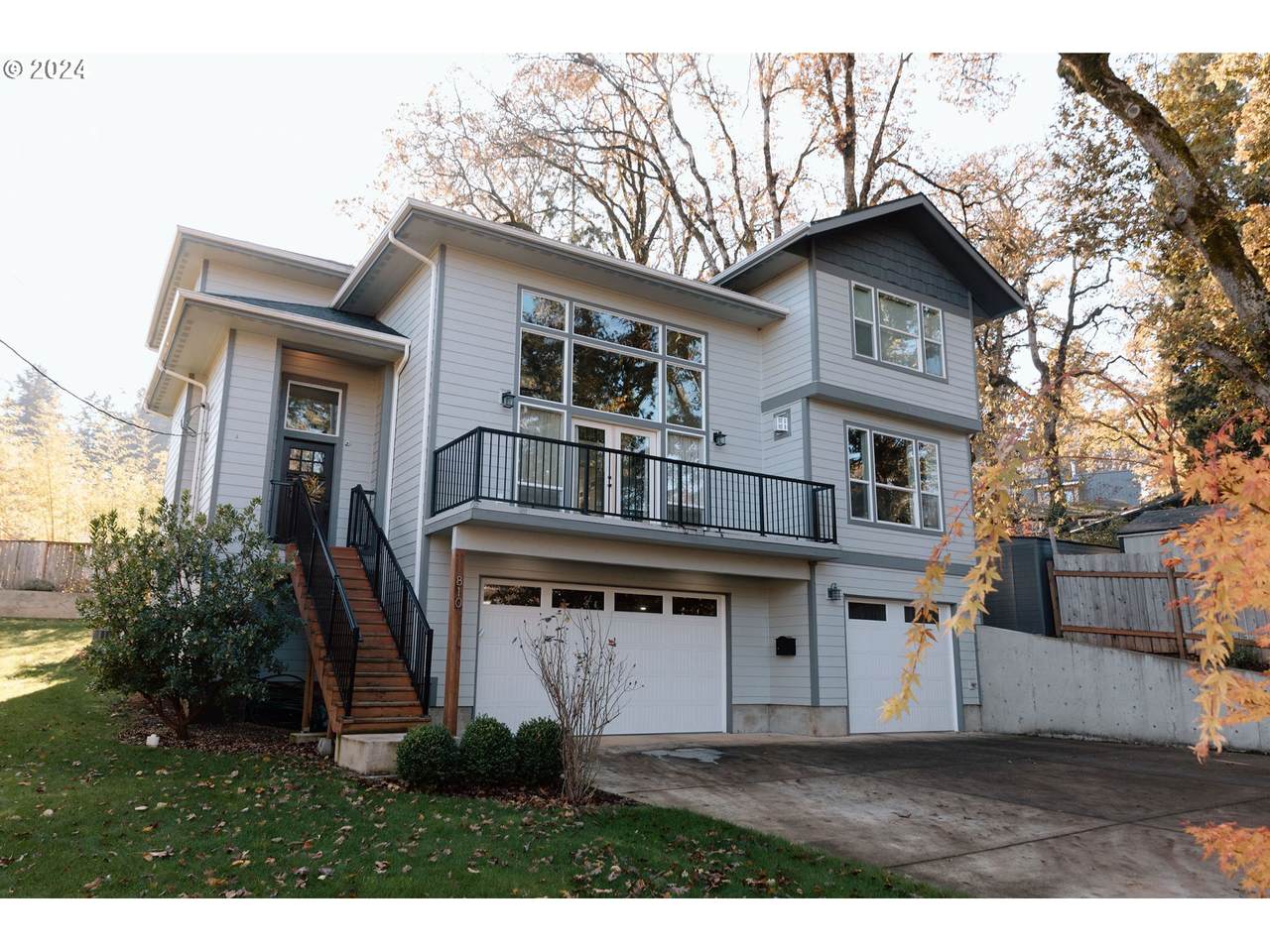 810 Missouri Ave - Photo 1