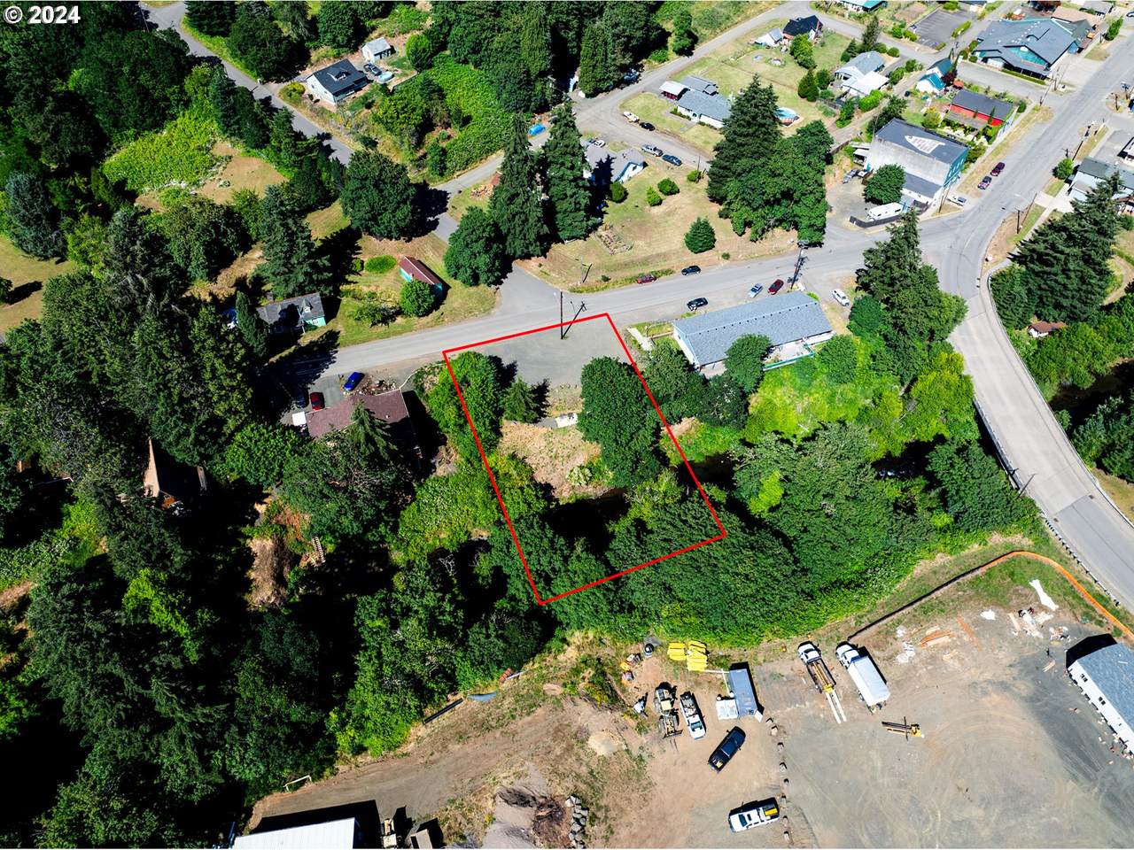 470 Mitchell St - Photo 1