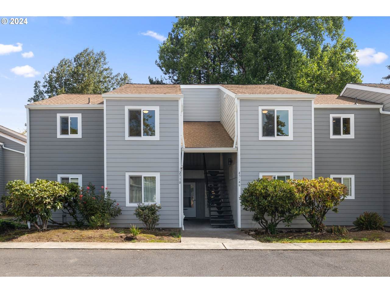 2710 138TH Ave - Photo 1