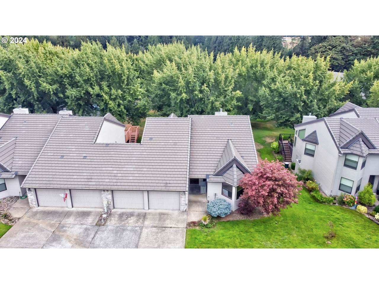 3300 164TH St - Photo 1