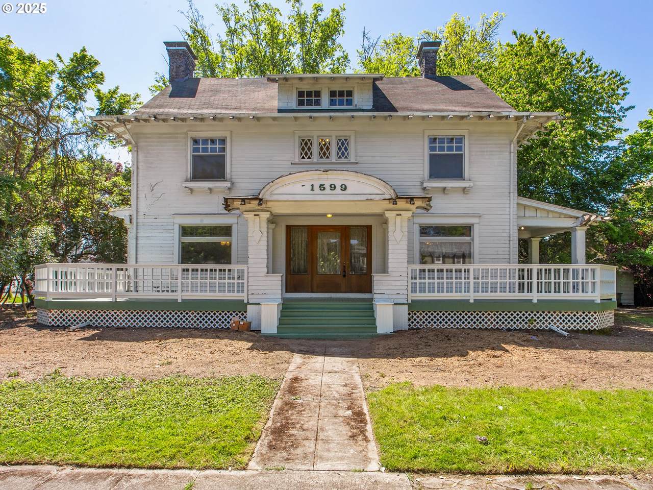 1599 Alpine St - Photo 1