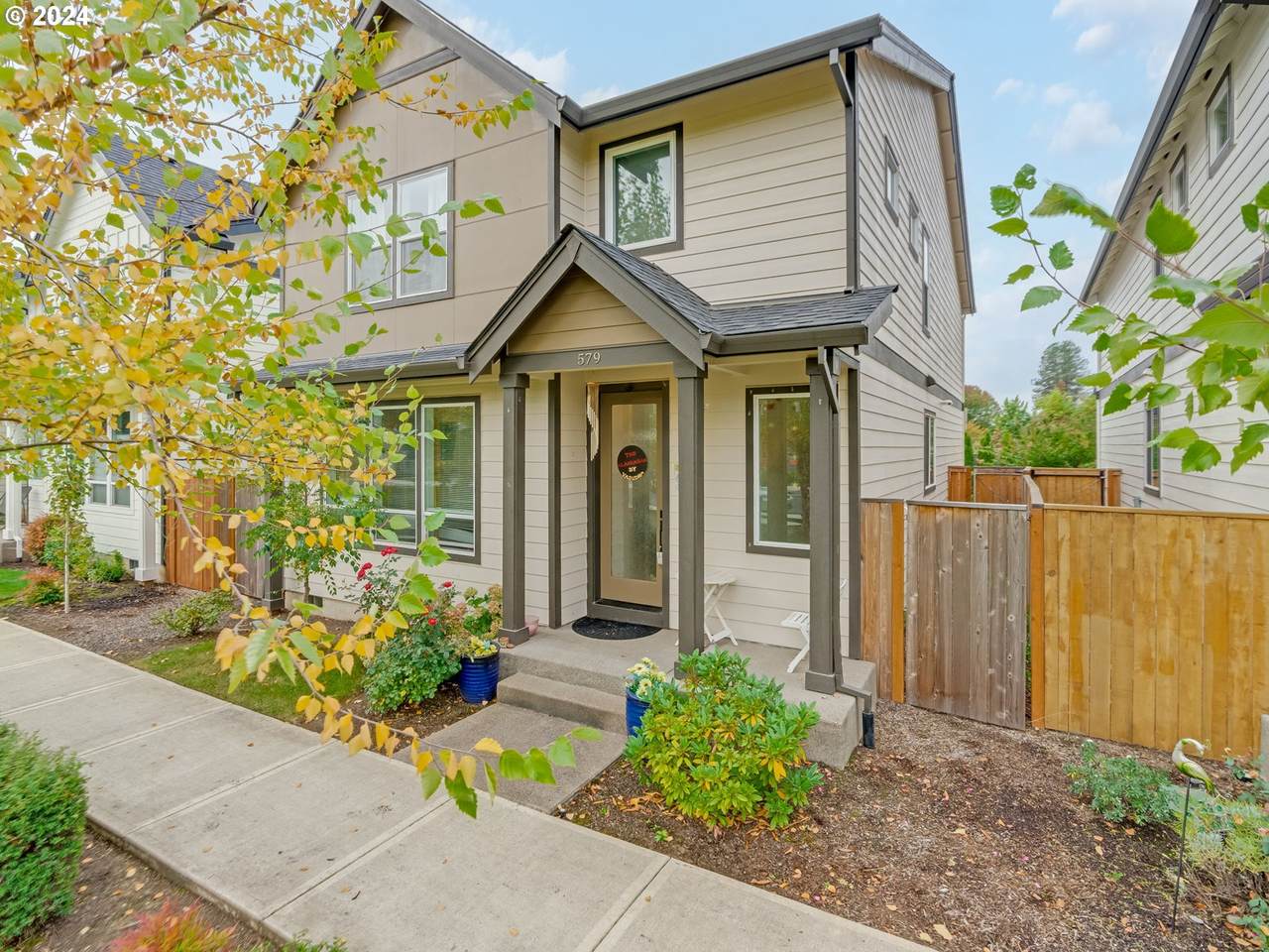 579 Adams Ave - Photo 1