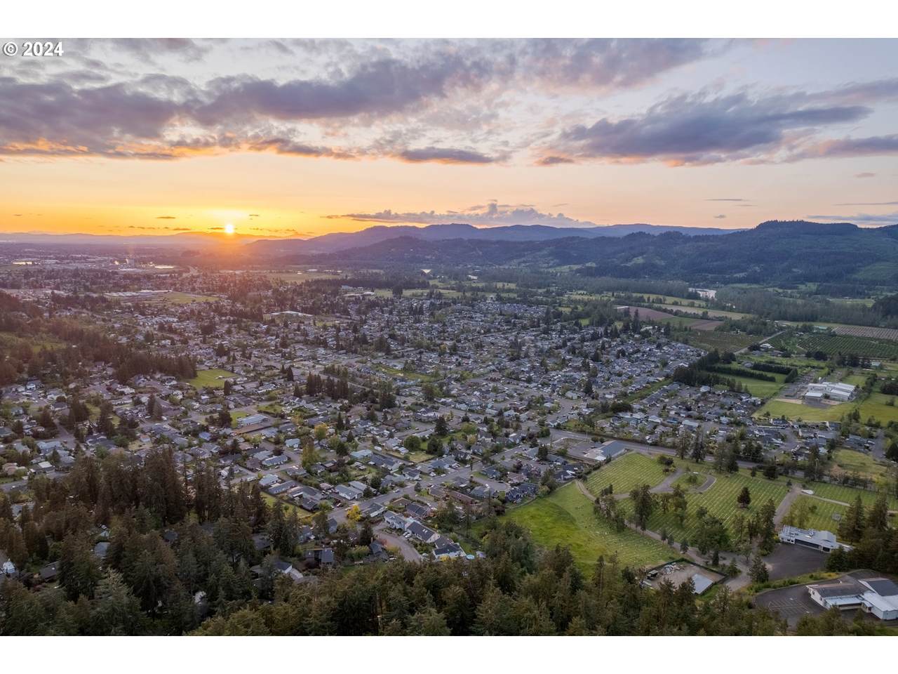 https://bt-photos.global.ssl.fastly.net/portland/1280_boomver_1_24191573-2.jpg