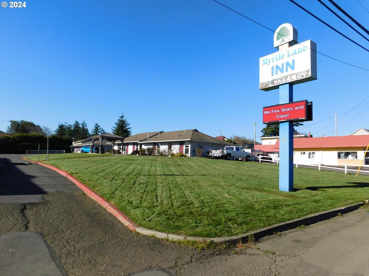 787 Central Blvd - Photo 1