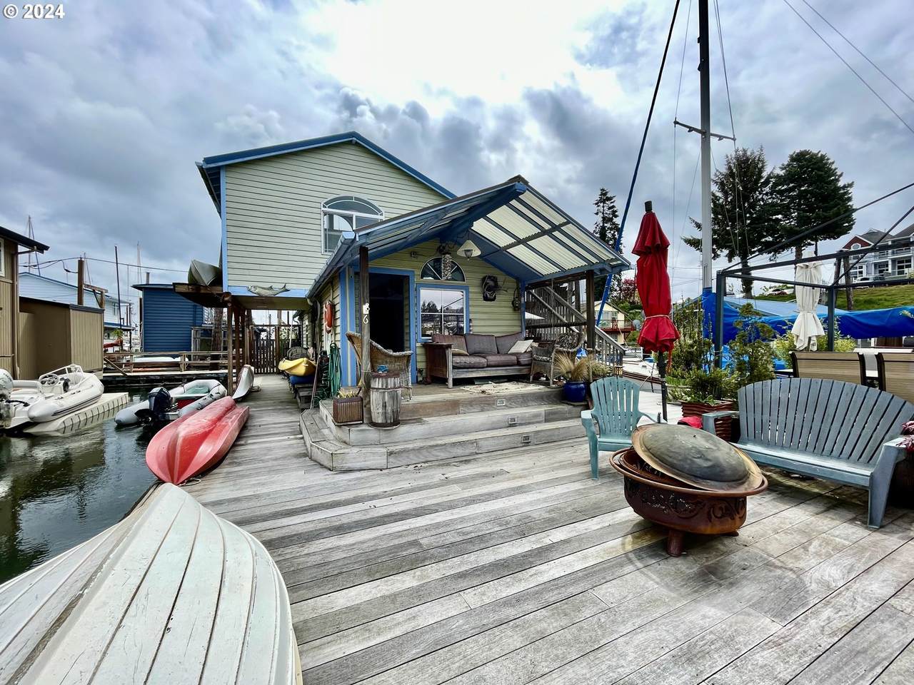 535 NE Bridgeton Rd 6, Portland, OR 97211 (MLS 24208979) Oregon