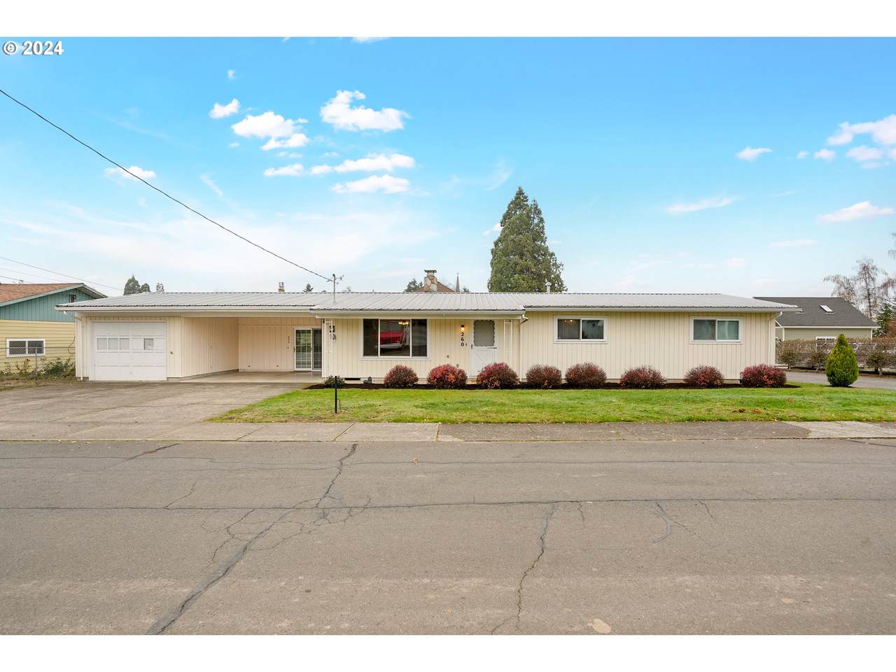 260 Cherry St - Photo 1