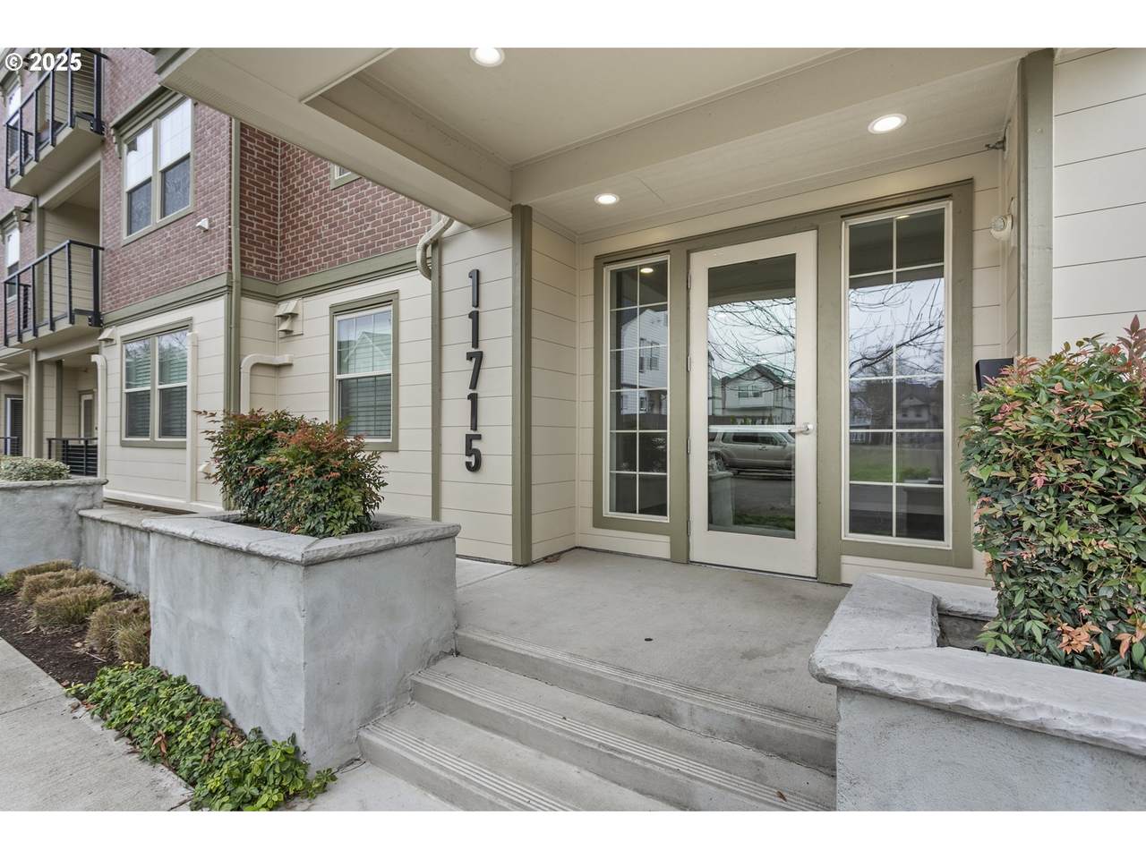 11715 Valencia Ln - Photo 1