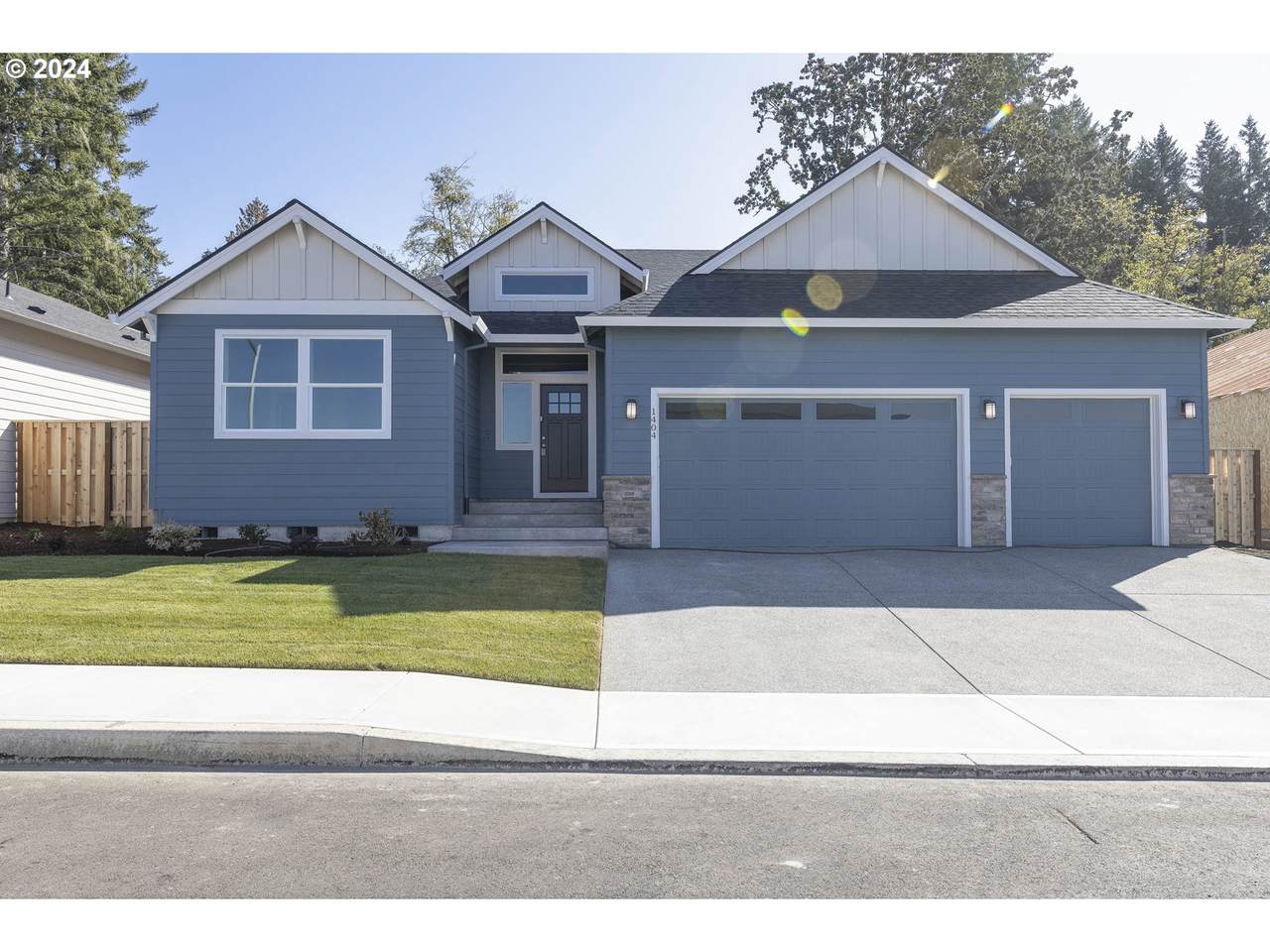 3403 Justus Ave - Photo 1
