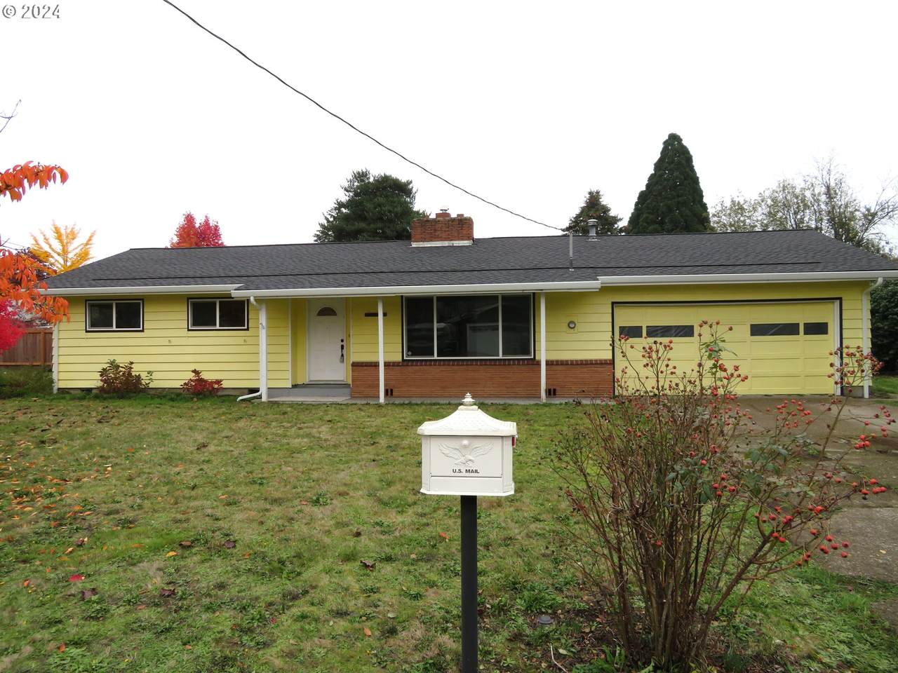 1304 Newall Rd - Photo 1