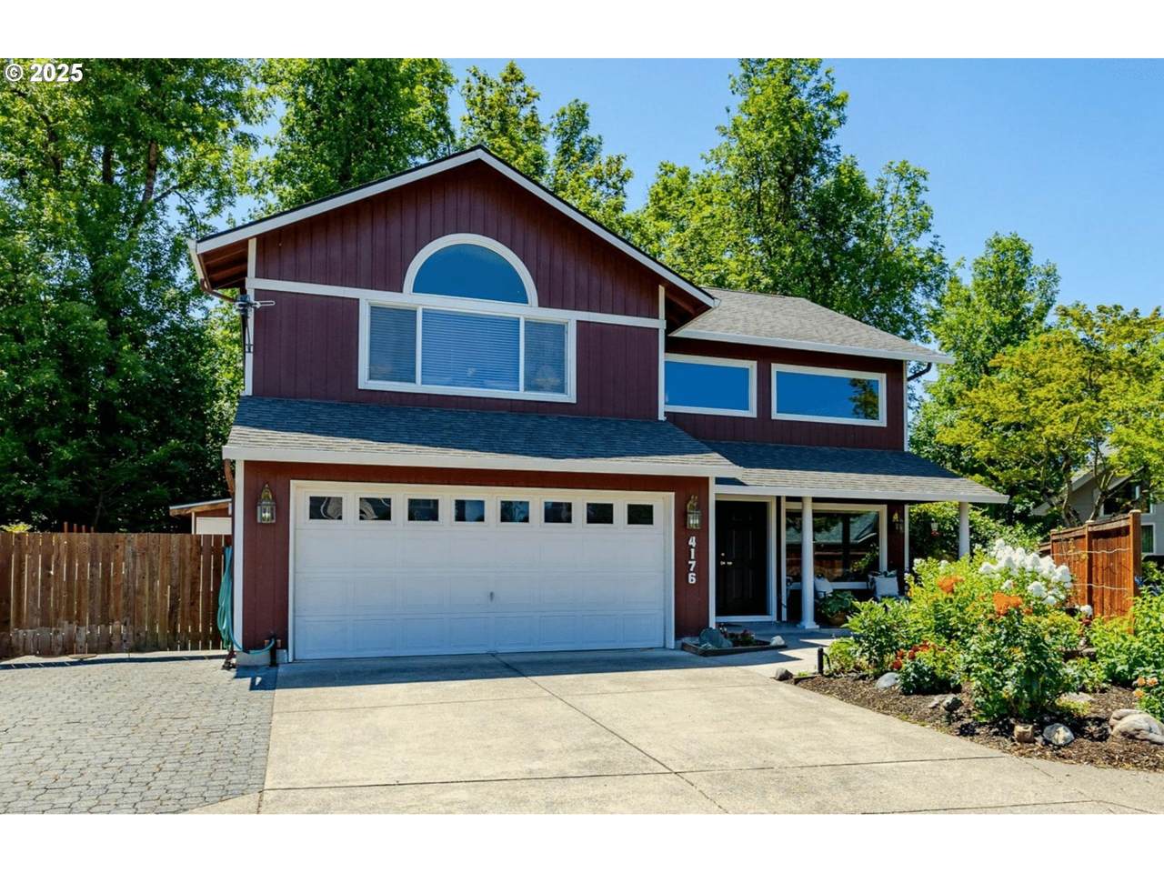 4176 Lancaster Dr - Photo 1