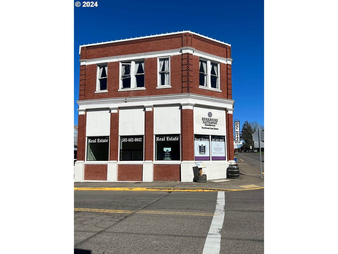 150 Maple St - Photo 1