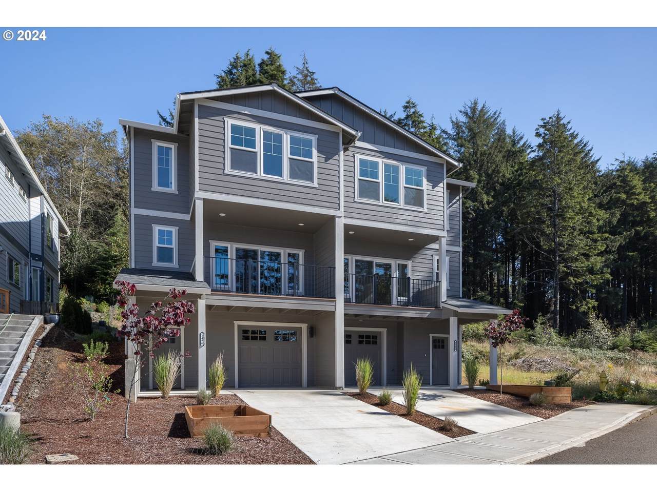 1496 Marine Ave - Photo 1