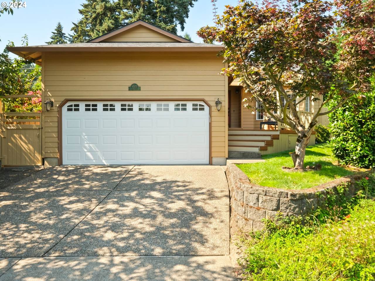 8575 John Ct - Photo 1