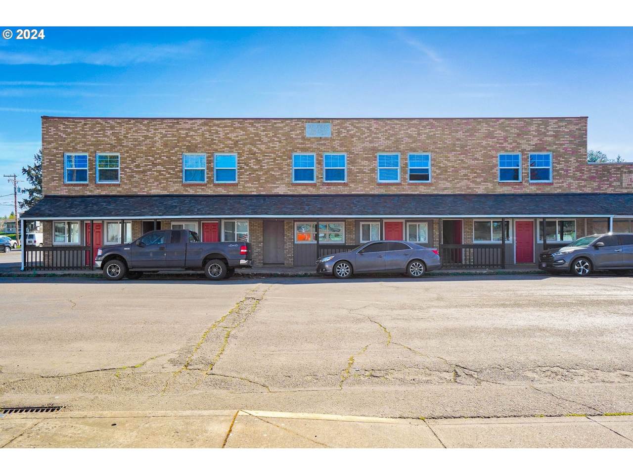 145 Main St - Photo 1