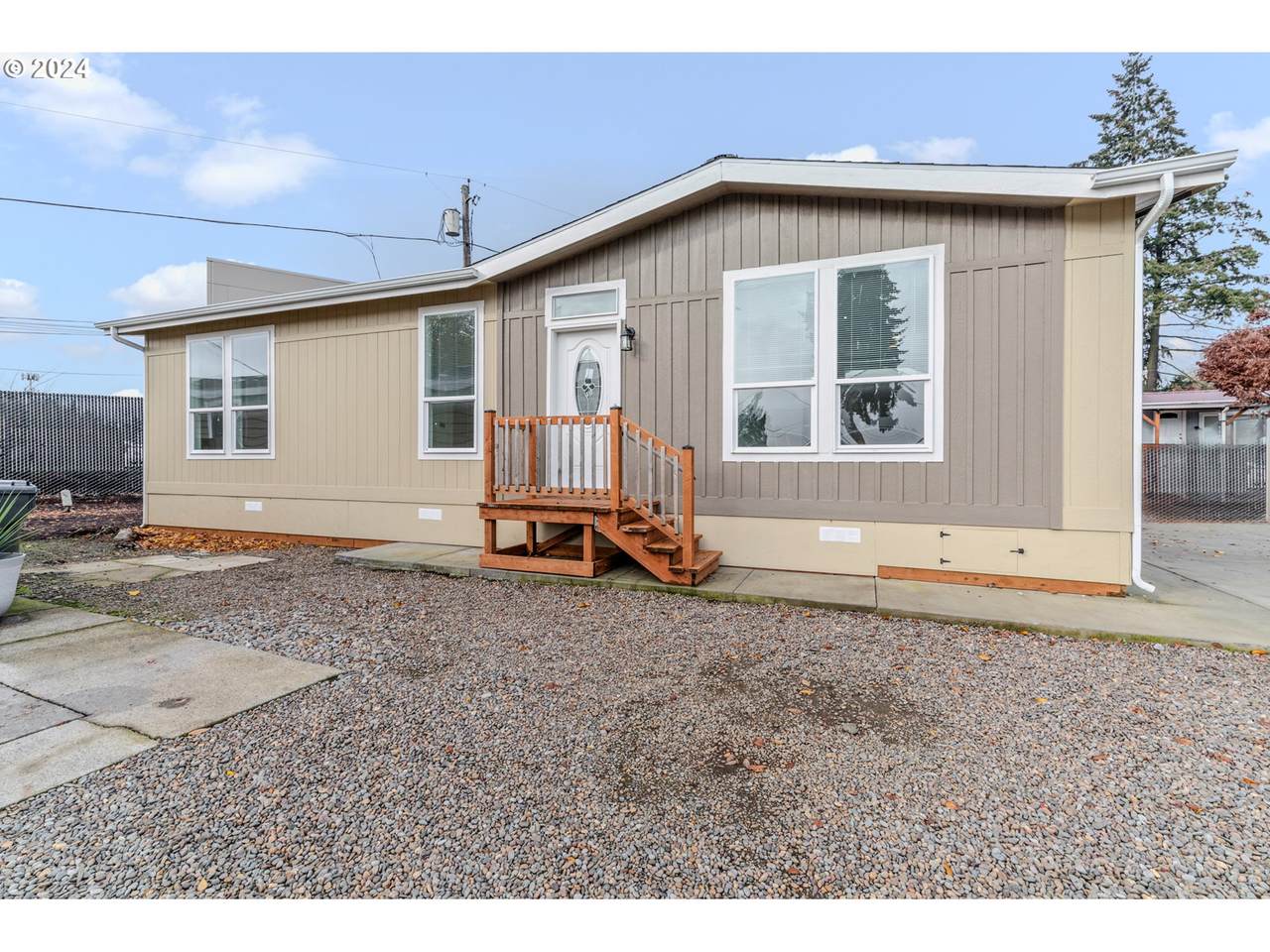 9700 Tualatin Rd - Photo 1