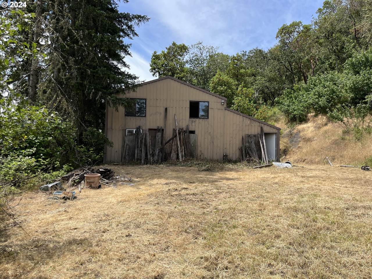 130 Makah Ct - Photo 1