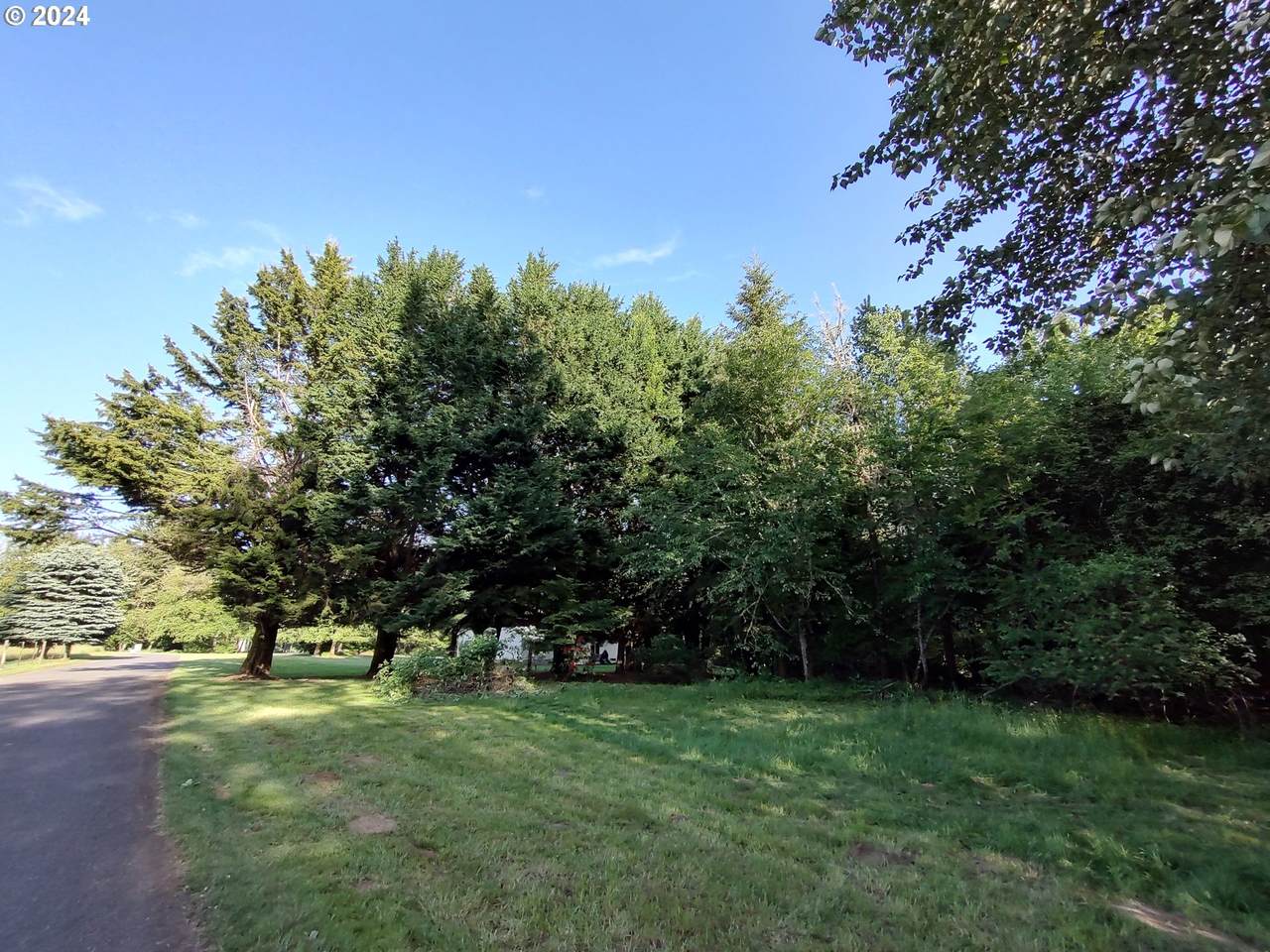 https://bt-photos.global.ssl.fastly.net/portland/1280_boomver_1_24494836-2.jpg