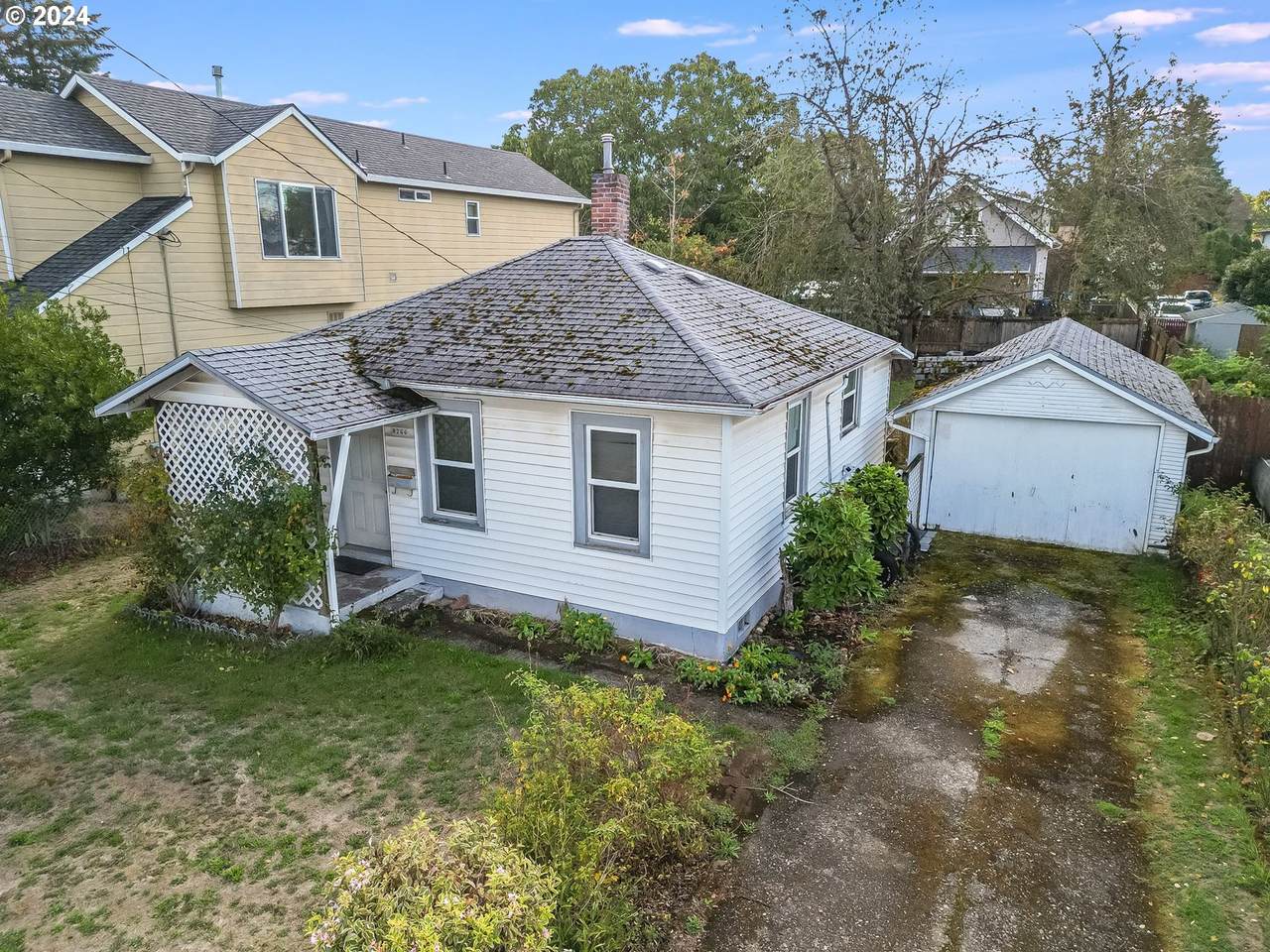 8244 Multnomah St - Photo 1