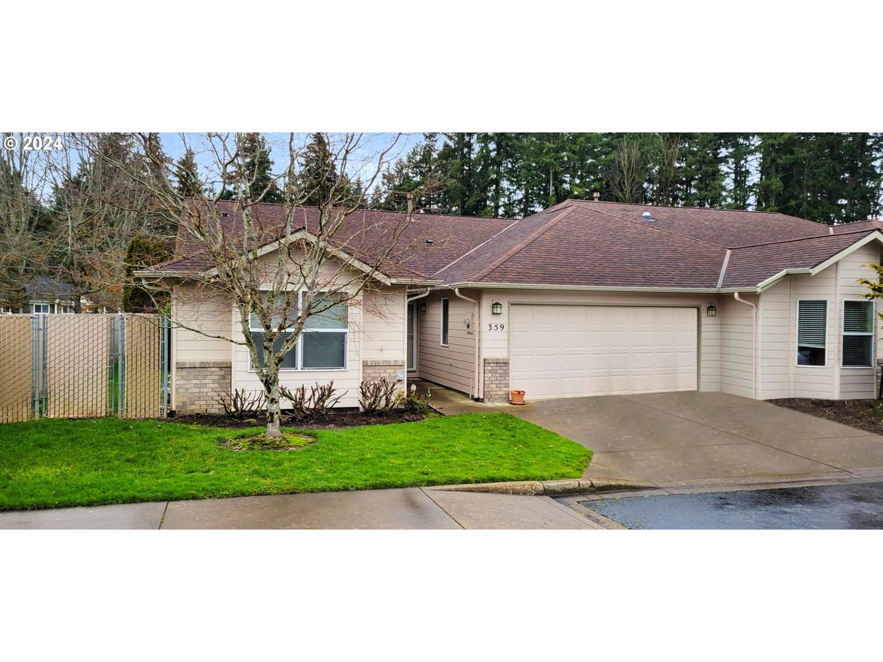 359 Fircrest Pl - Photo 1