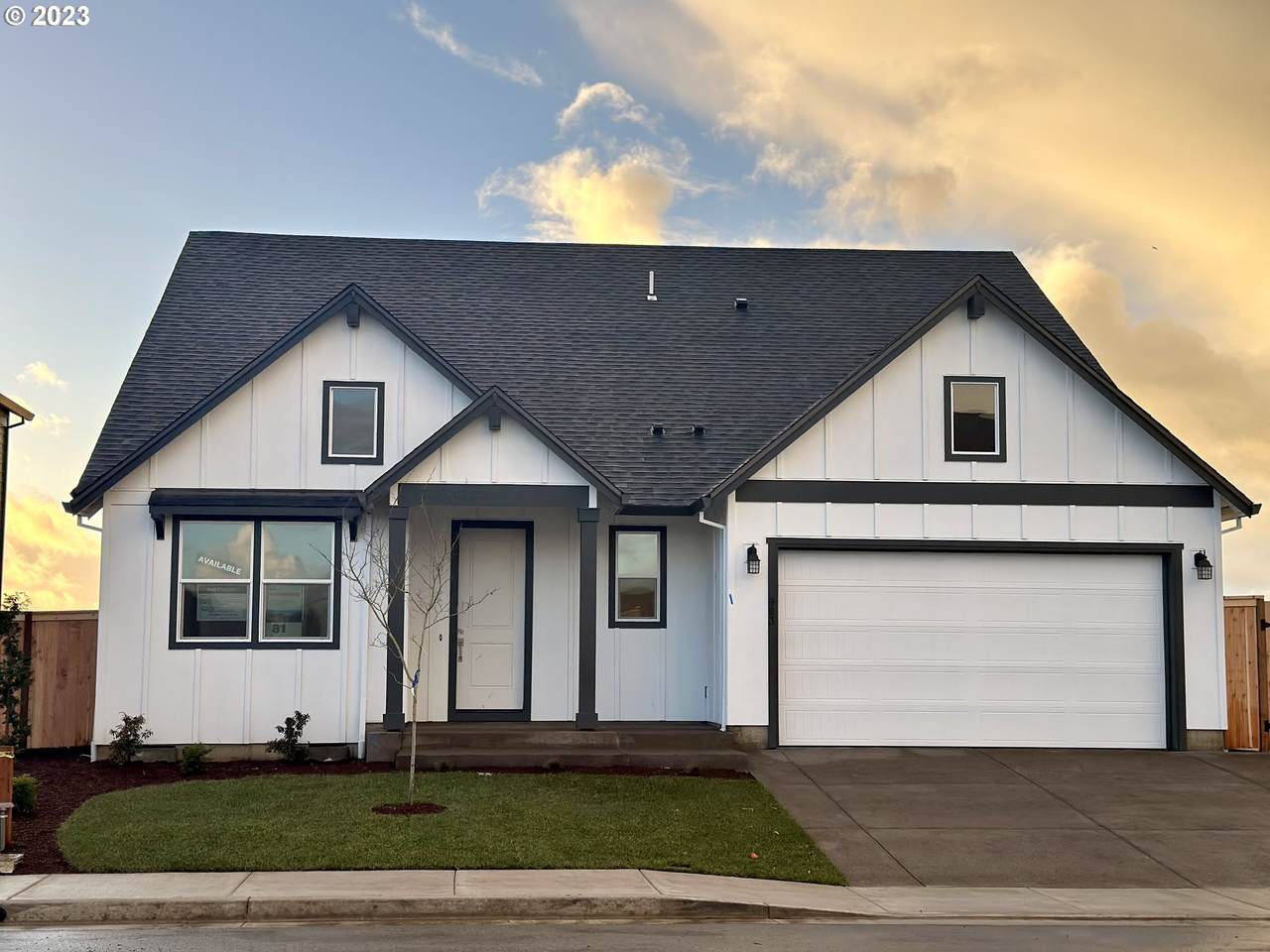 2407 8th Ave - Photo 1