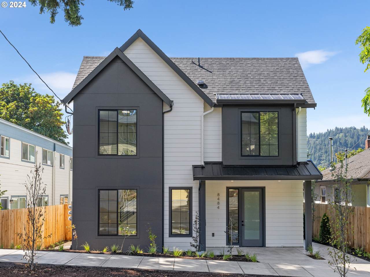 8478 Willamette Blvd - Photo 1