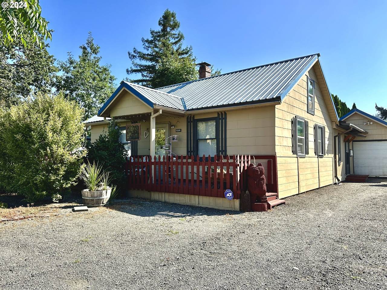 9506 Fuller Rd - Photo 1