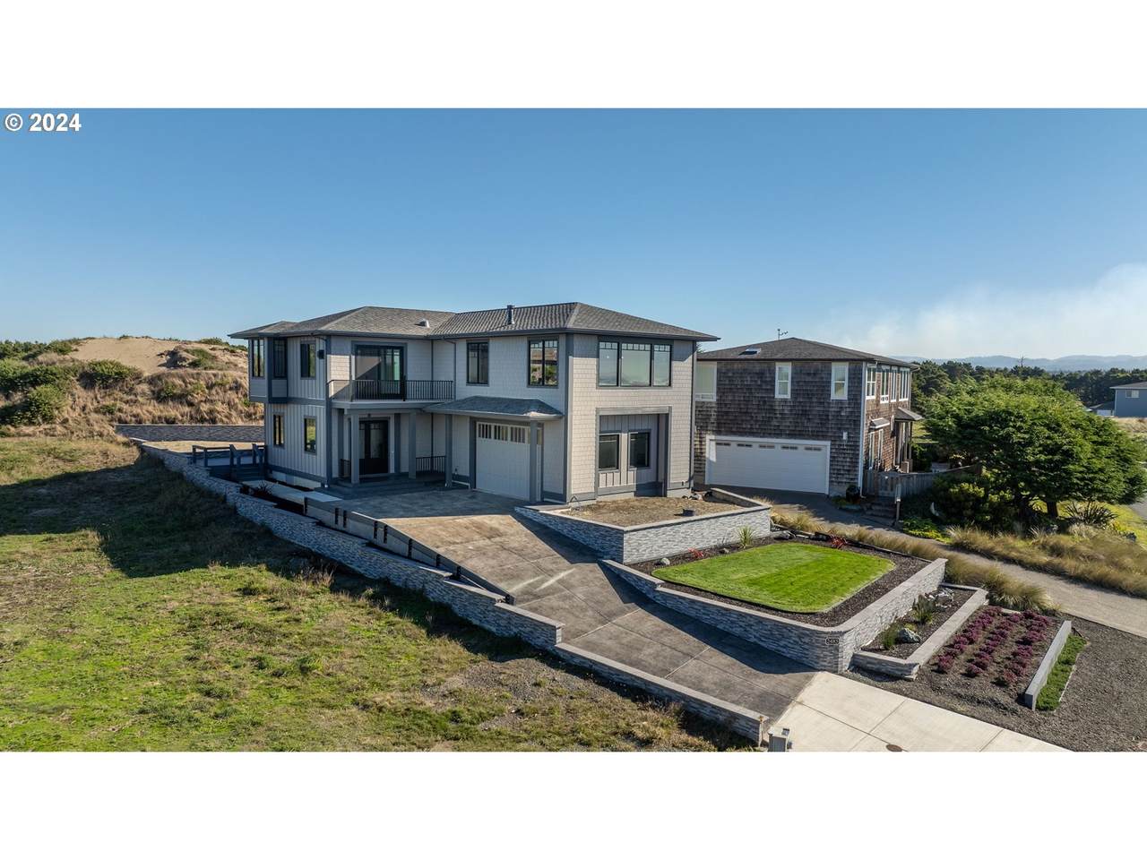 2485 Beach Loop Dr - Photo 1