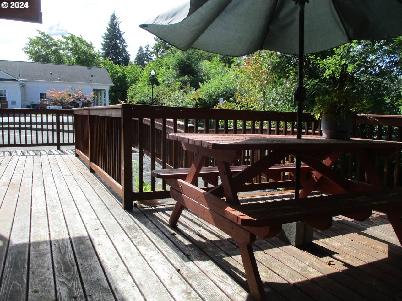 https://bt-photos.global.ssl.fastly.net/portland/1280_boomver_1_24670558-2.jpg