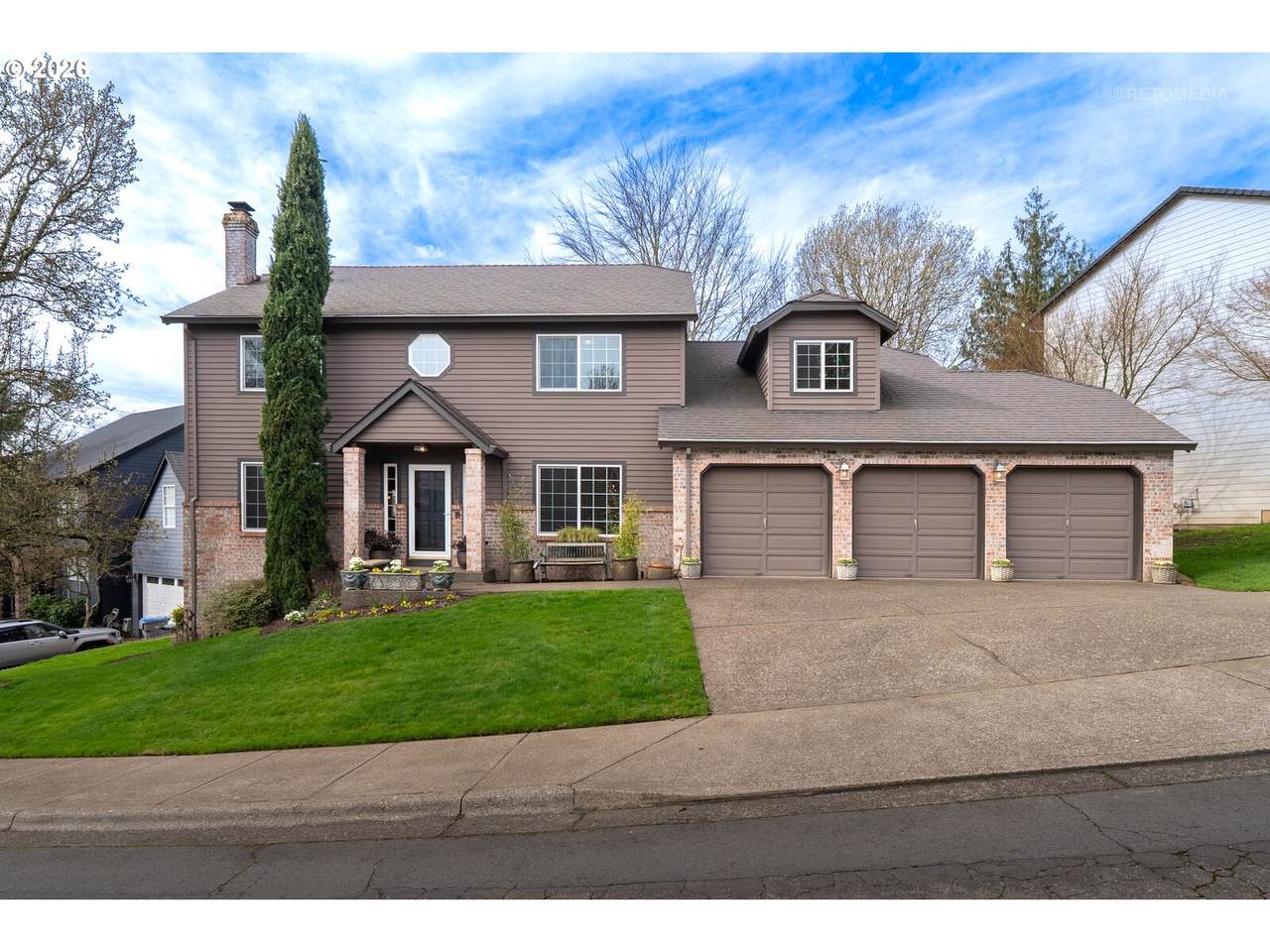16063 Westminster Dr - Photo 1