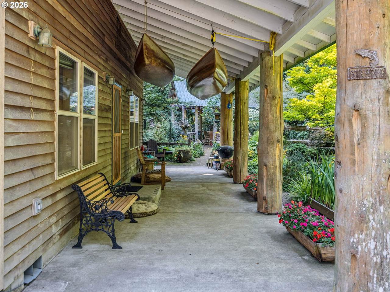 https://bt-photos.global.ssl.fastly.net/portland/1280_boomver_1_249756314-2.jpg