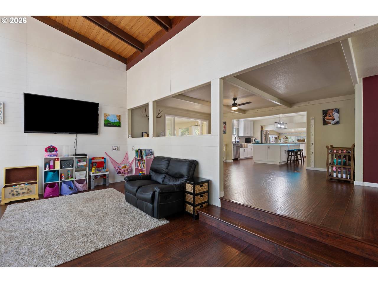 https://bt-photos.global.ssl.fastly.net/portland/1280_boomver_1_249975789-2.jpg