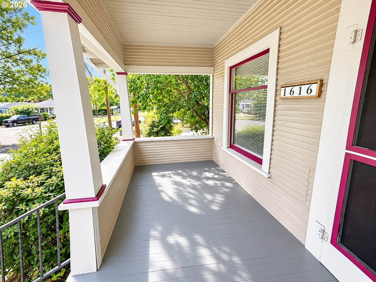 https://bt-photos.global.ssl.fastly.net/portland/1280_boomver_1_250526516-2.jpg