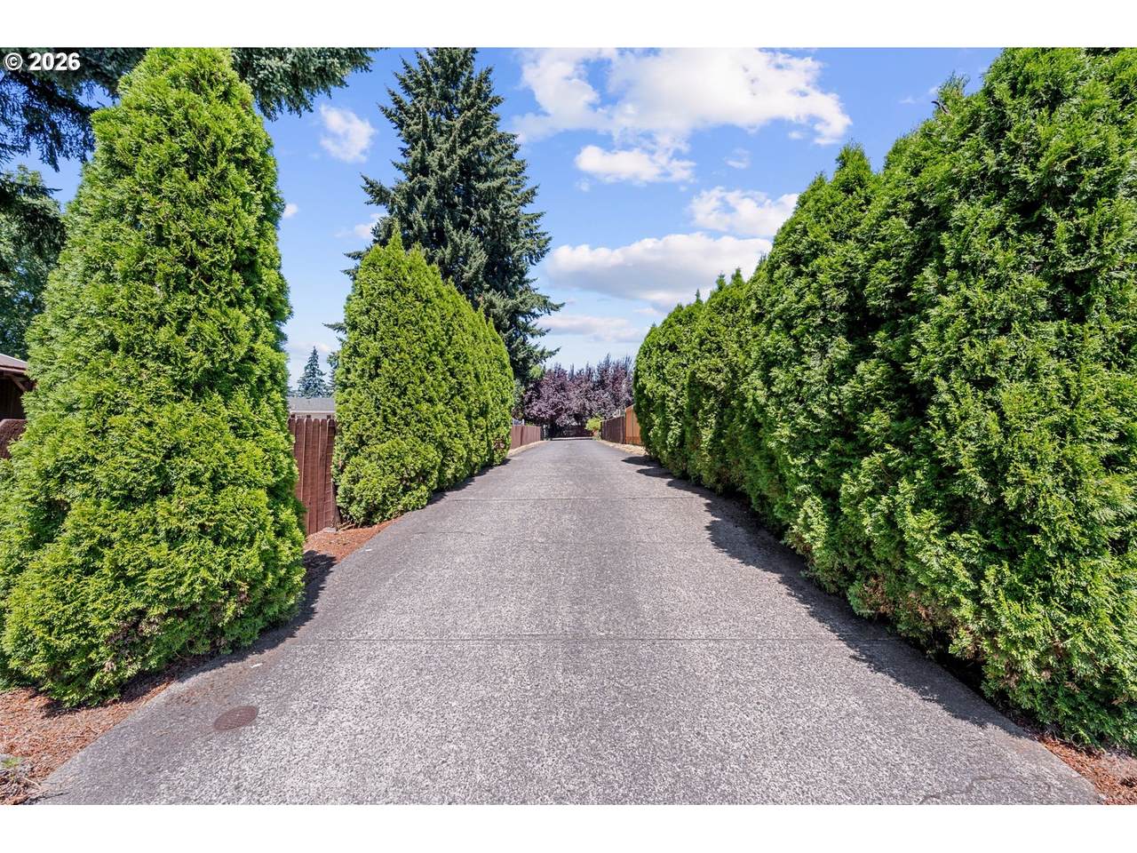 https://bt-photos.global.ssl.fastly.net/portland/1280_boomver_1_251601277-2.jpg
