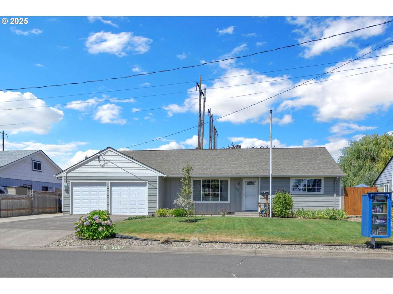 3967 Hawthorne Ave - Photo 1