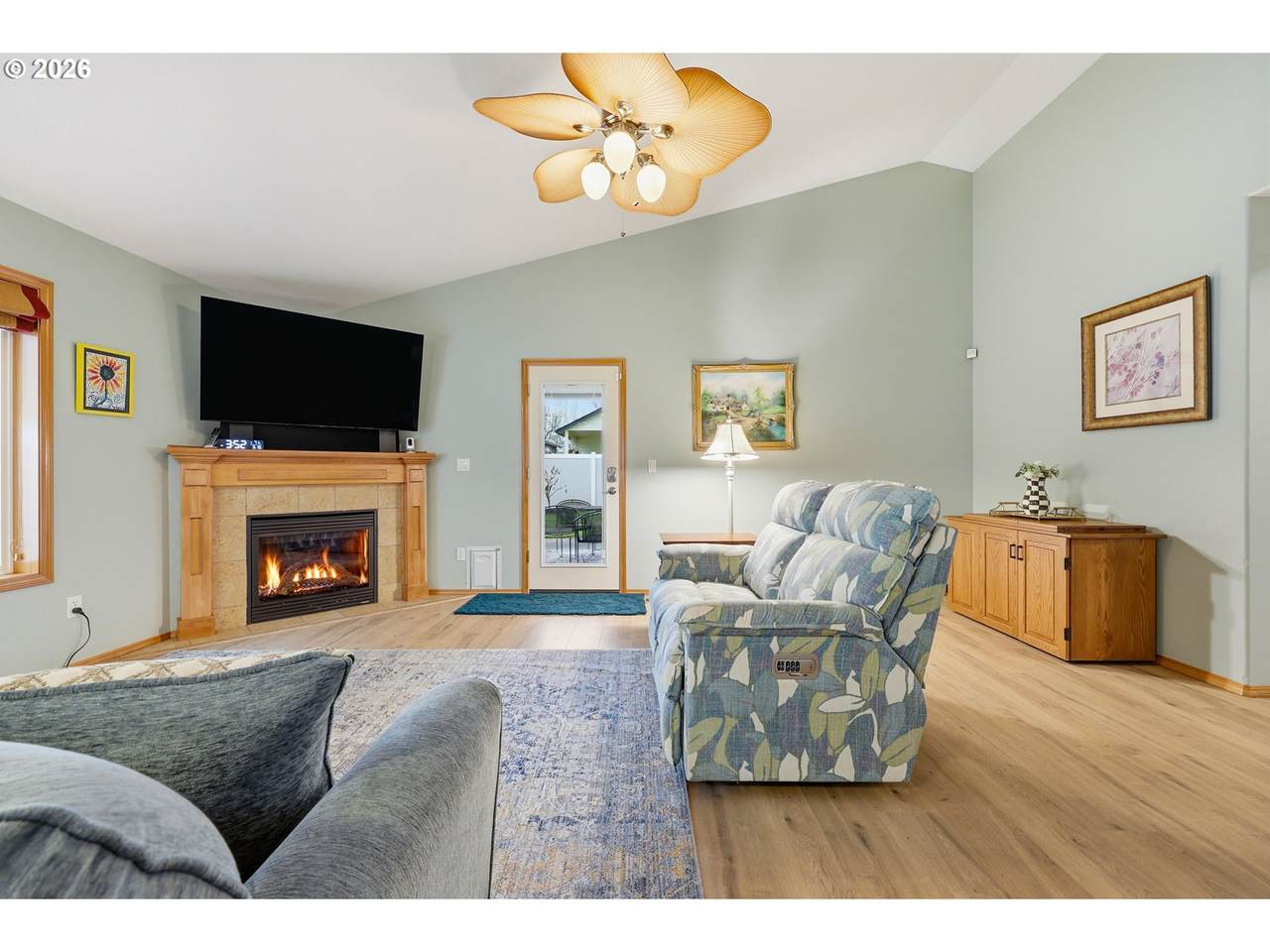 https://bt-photos.global.ssl.fastly.net/portland/1280_boomver_1_252312949-2.jpg