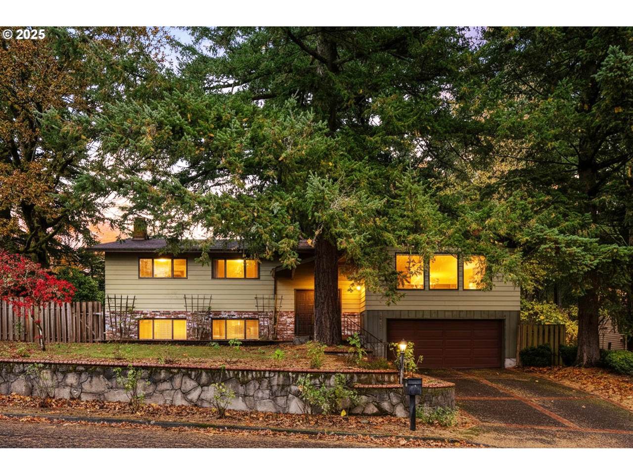 10538 96TH Ave - Photo 1