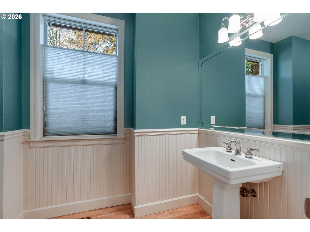 https://bt-photos.global.ssl.fastly.net/portland/1280_boomver_2_254159529-2.jpg